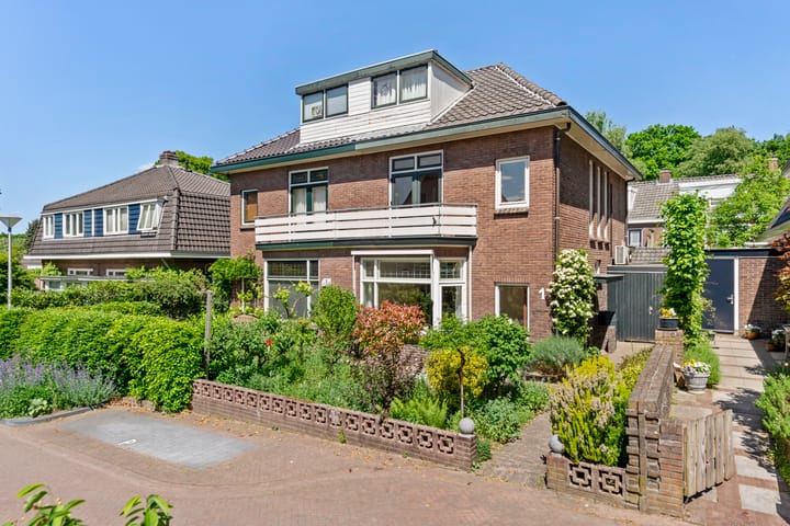 Foto 1 van Schoolstraat 1