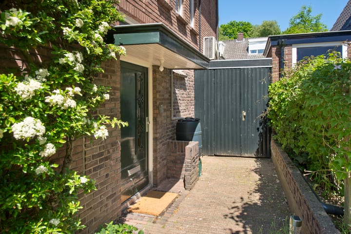 Foto 3 van Schoolstraat 1