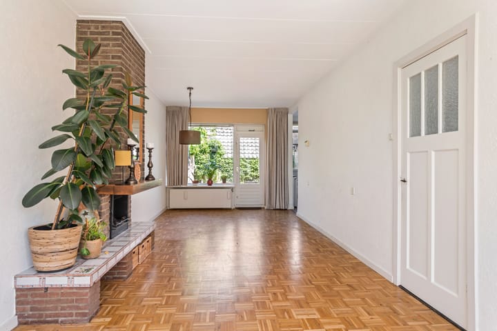 Foto 10 van Schoolstraat 1