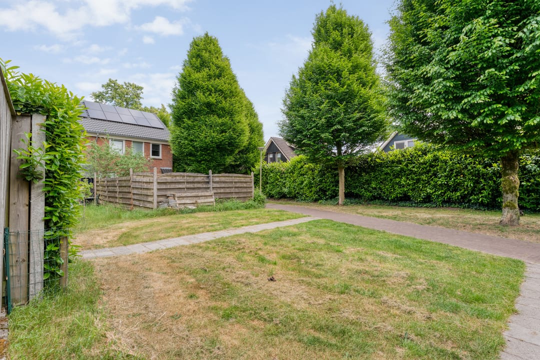 Foto 46 van Esdoornlaan 53