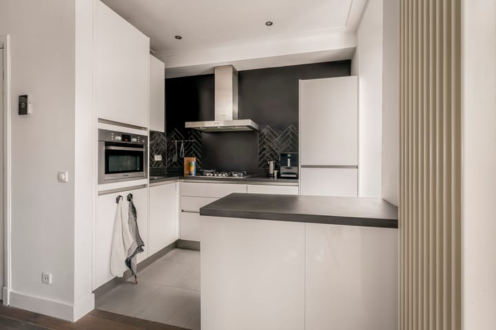 Foto 11 van Pijnboomstraat 135