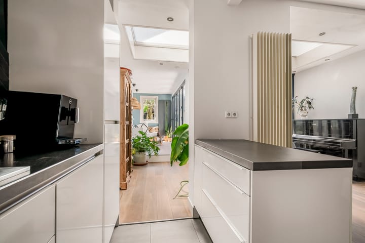 Foto 13 van Pijnboomstraat 135