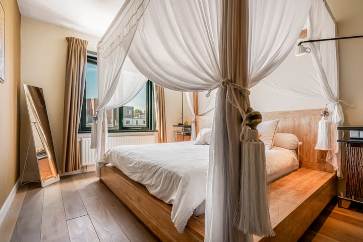 Foto 18 van Pijnboomstraat 135