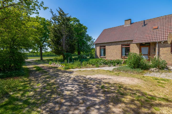 Foto 49 van Busselterweg 29