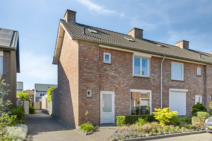 Foto 1 van Rector Beversstraat 57