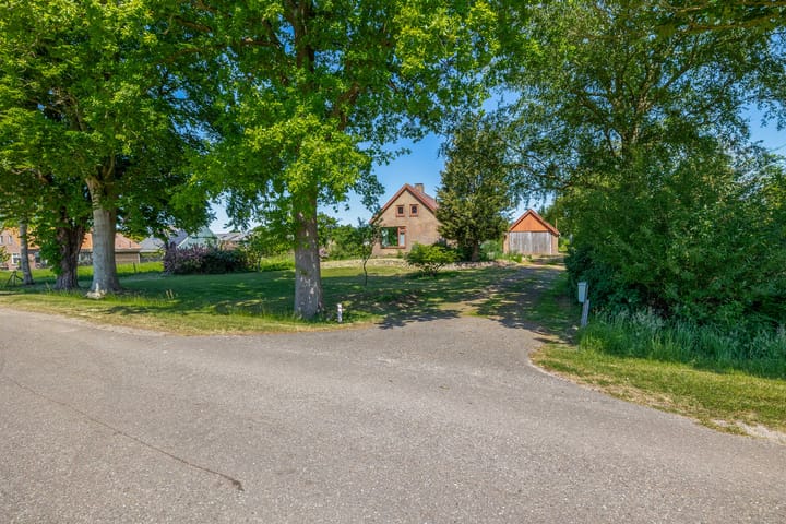 Foto 60 van Busselterweg 29