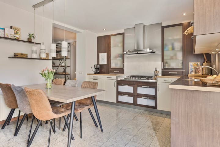 Foto 17 van Rector Beversstraat 57