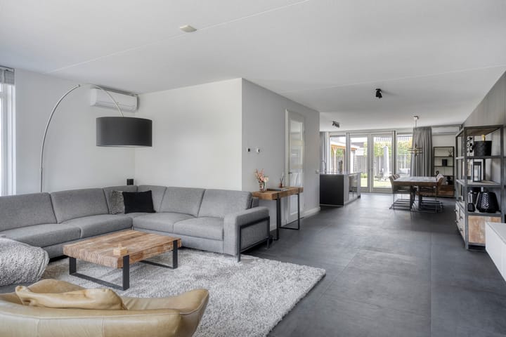 Photo 2 of Ernst en Luim 1