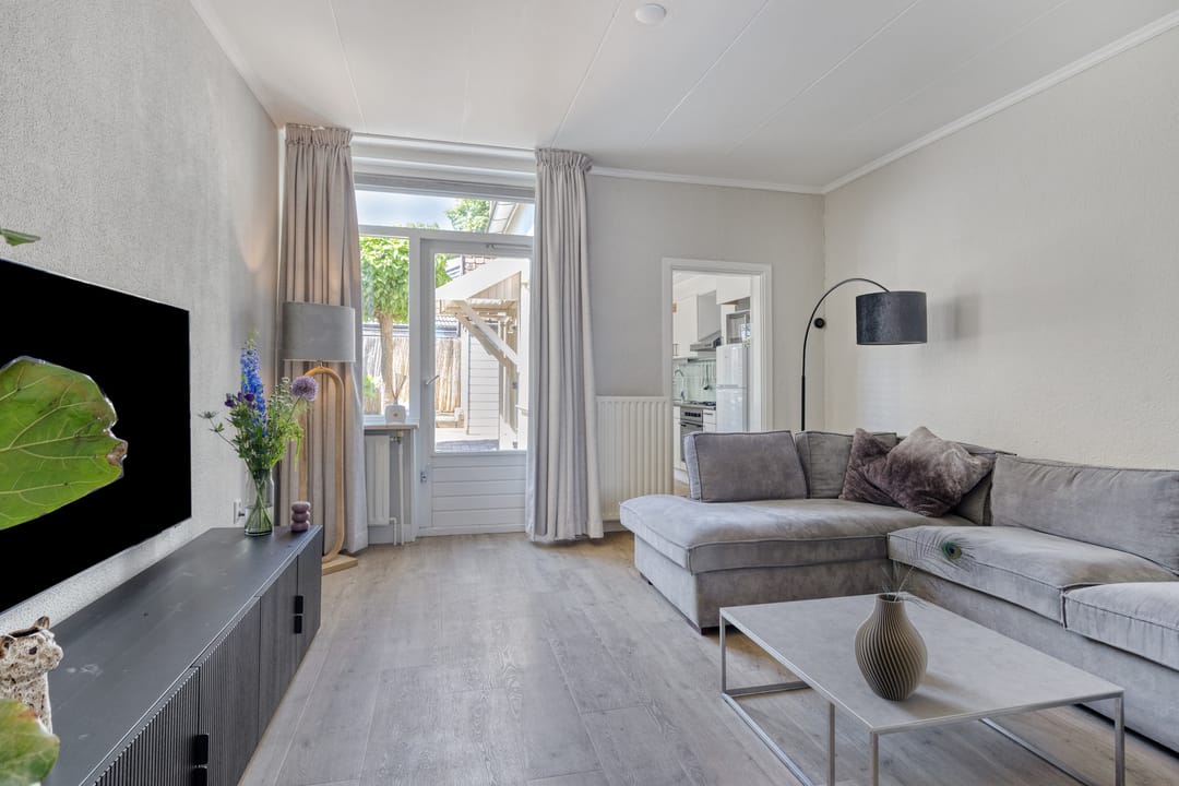 Photo 2 of Deurningerstraat 161