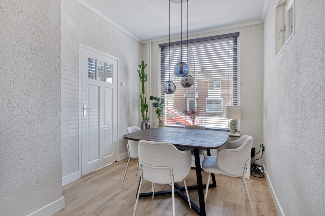 Photo 8 of Deurningerstraat 161