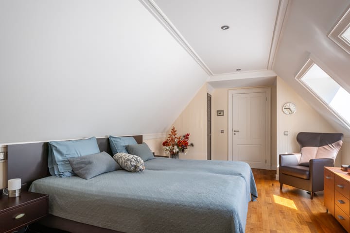 Photo 44 of Middenweg 18