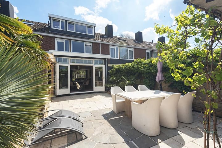 Foto 22 van Montessoristraat 40