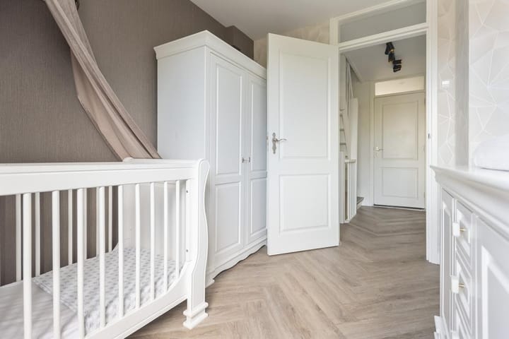 Foto 28 van Montessoristraat 40