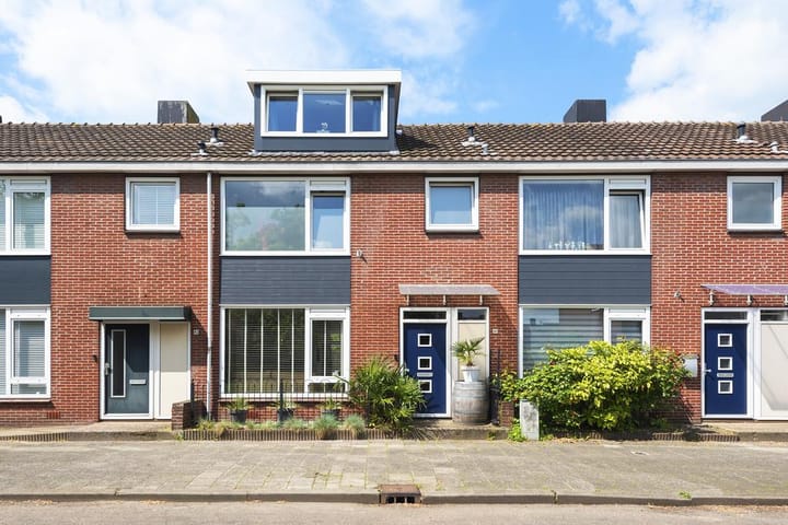 Foto 49 van Montessoristraat 40