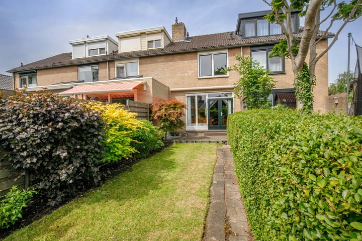 Foto 2 van Den Hoeff 9