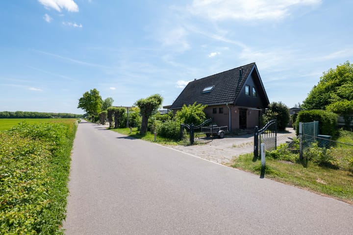 Foto 1 van Voorweg 7