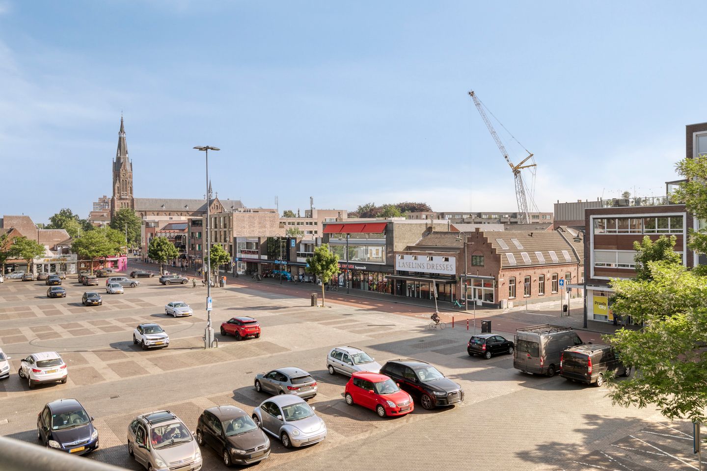 Photo 25 of Woenselse Markt 35-B