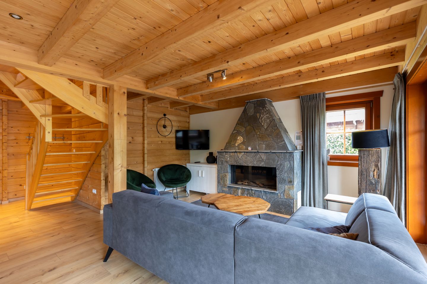 Foto 14 van Akerstraat 153-X217