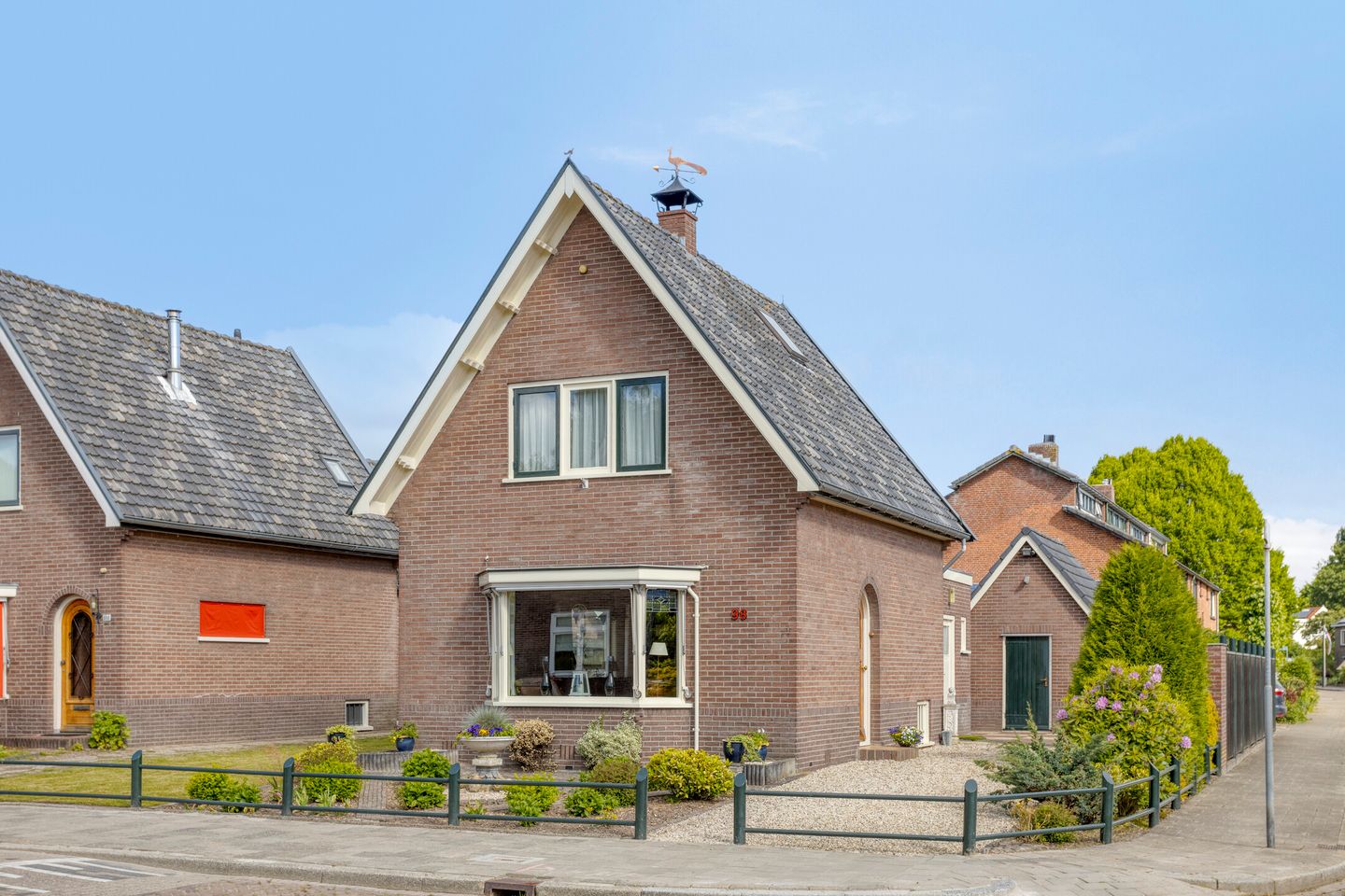 Photo 1 of Pieter de Hoochlaan 98