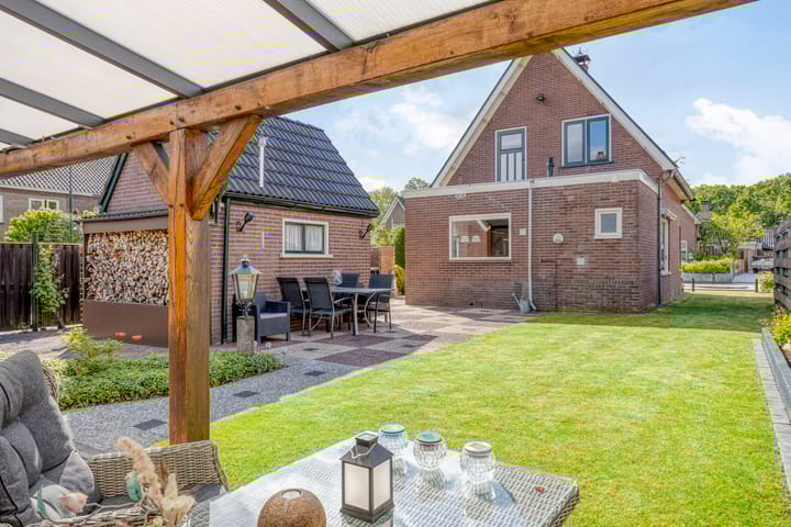 Foto 16 van Pieter de Hoochlaan 98