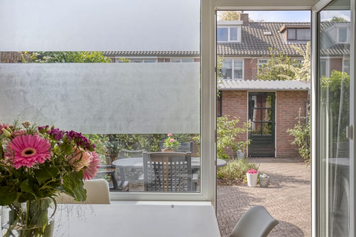 Foto 16 van Iliumstraat 10