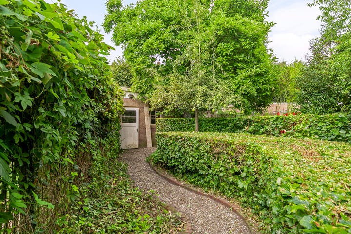 Foto 41 van Burg. Dijckmeesterweg 35