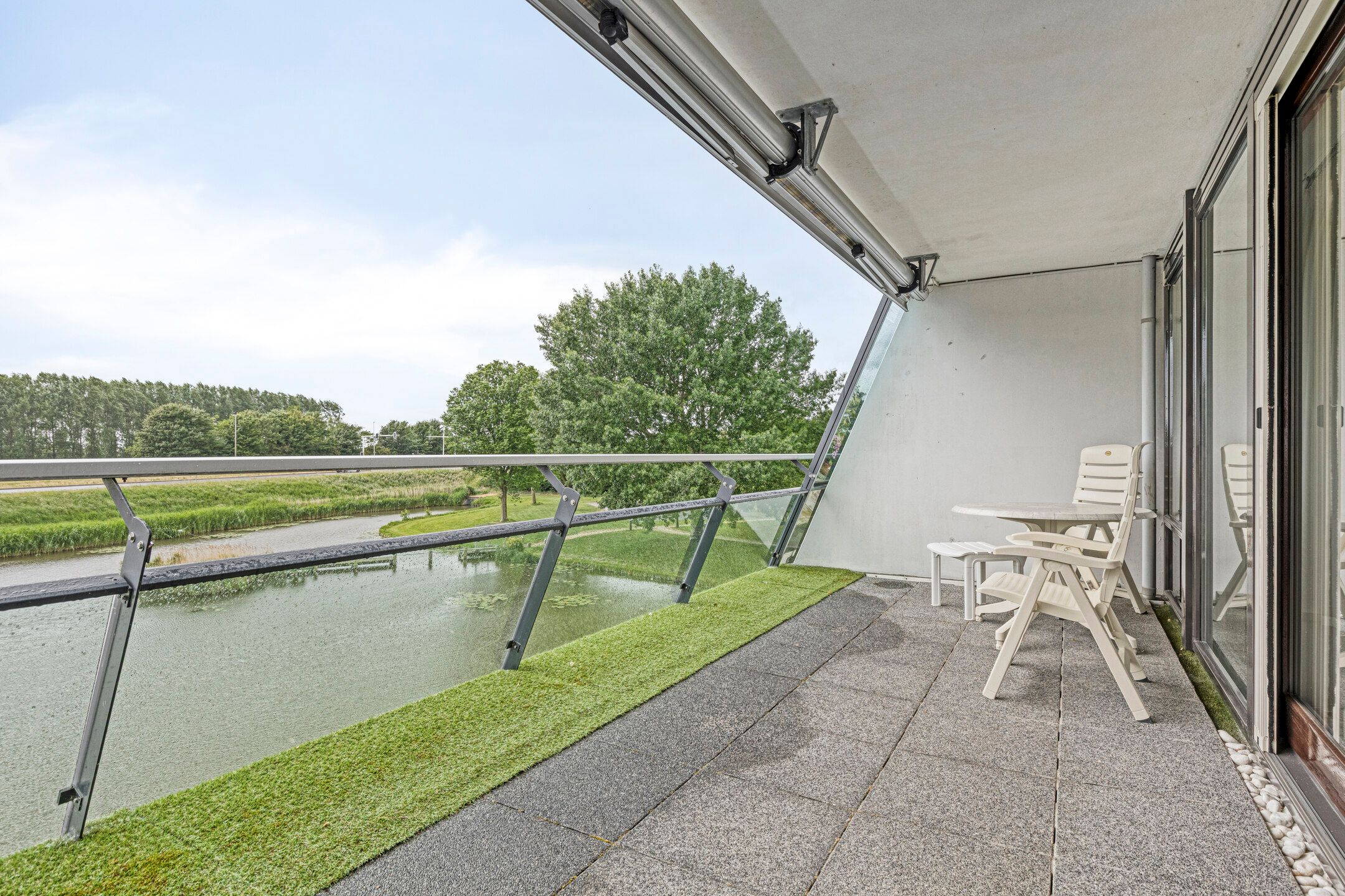 Foto 3 van Rosa Luxemburgpark 52