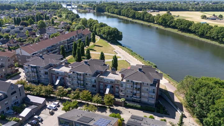 Foto 1 van Basalt 54