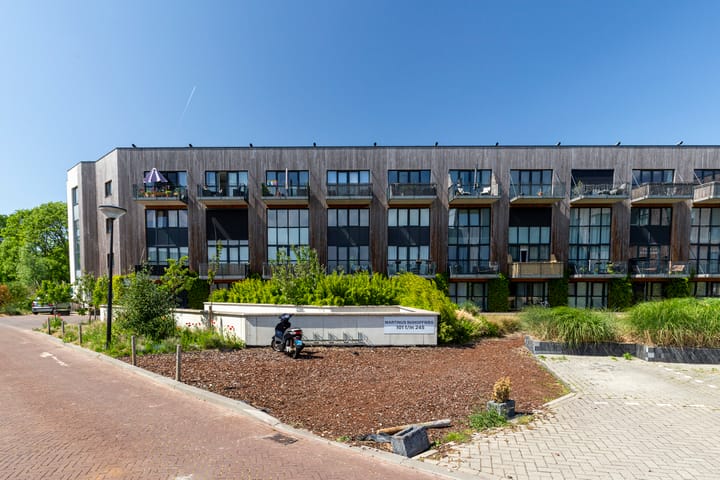 Foto 31 van Martinus Nijhoffweg 183