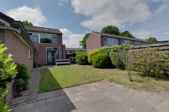 Foto 24 van Rozenlaan 20