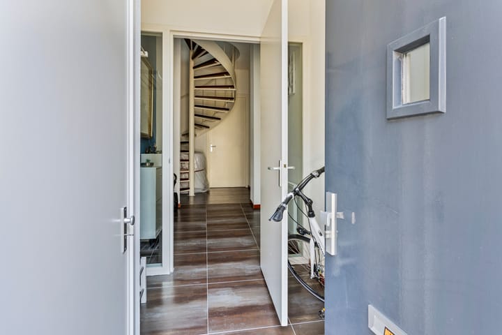 Foto 4 van Tolstraat 4-C