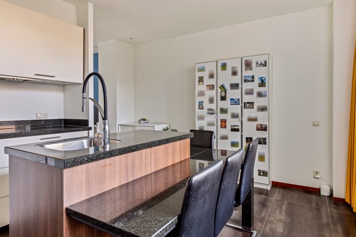 Foto 9 van Tolstraat 4-C