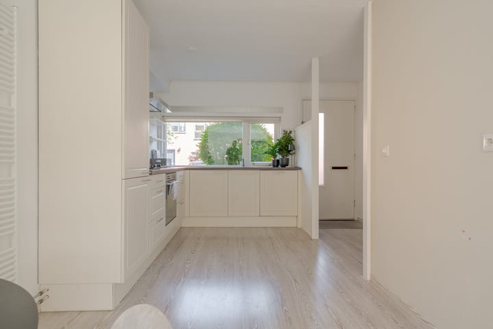 Foto 12 van Houtsnijderstraat 10