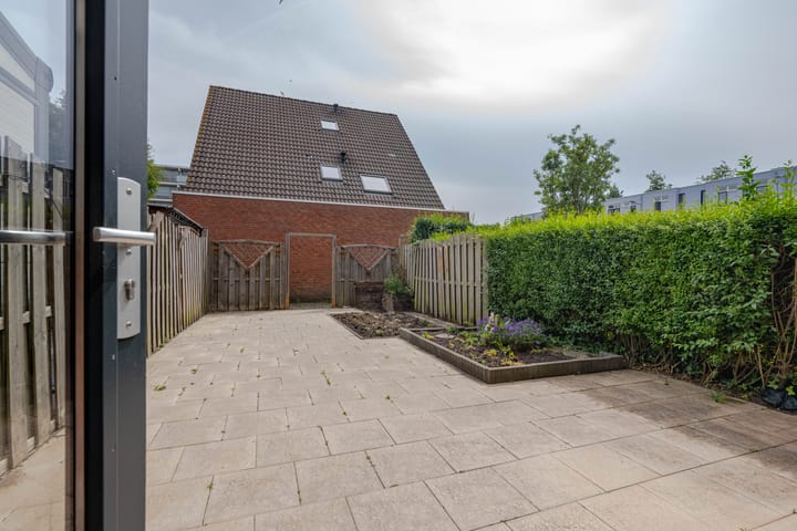 Foto 4 van Bazeldijk 12