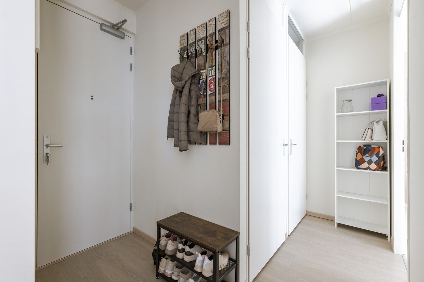 Foto 19 van Beneluxlaan 873