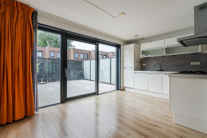 Foto 19 van Willem Hedastraat 13