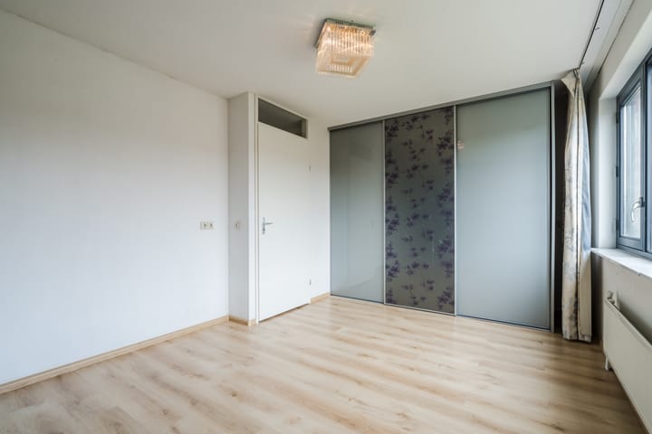 Foto 22 van Willem Hedastraat 13