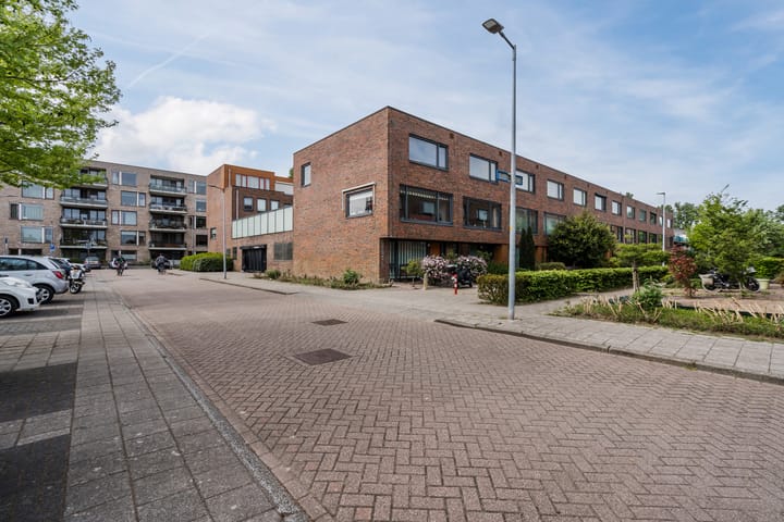 Foto 32 van Willem Hedastraat 13