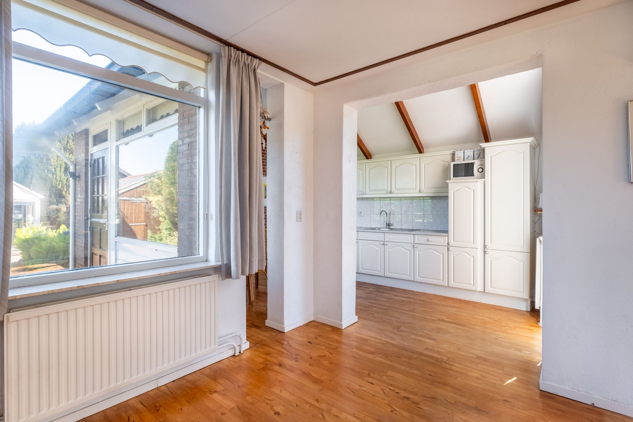 Foto 15 van Hazzeleger 8