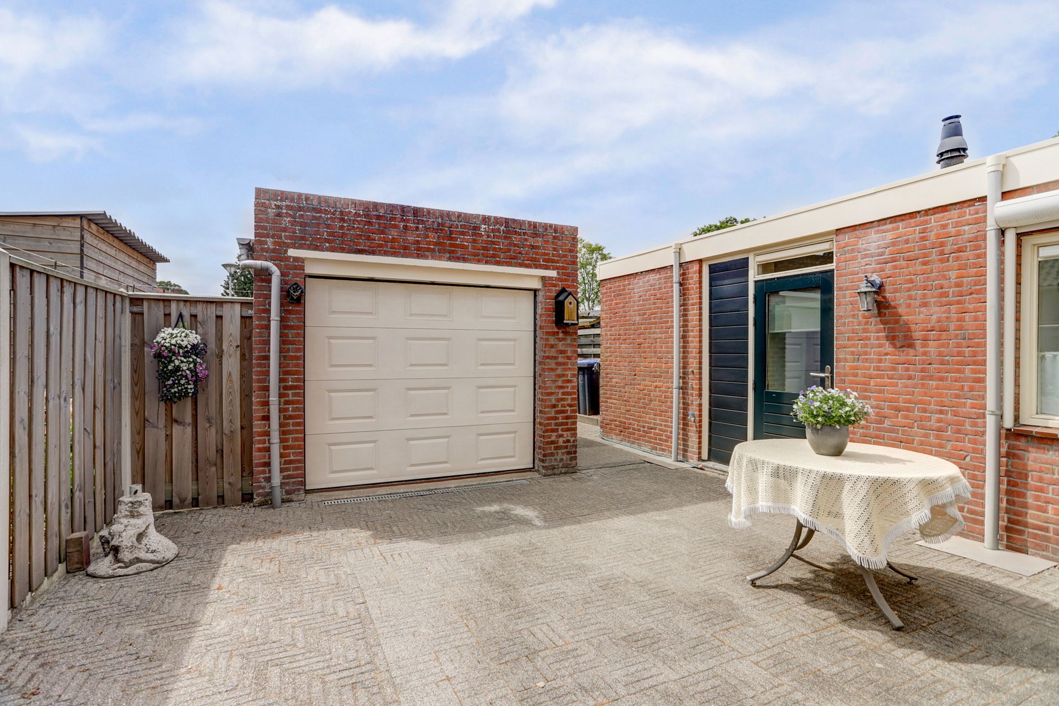 Foto 30 van Nazareth 6