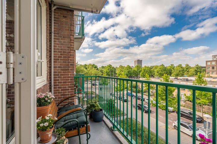 Photo 7 of Robert Scottstraat 20-2