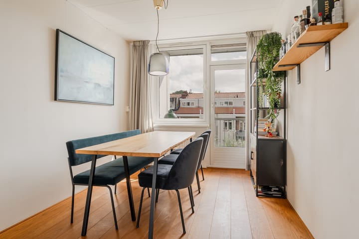 Photo 15 of Robert Scottstraat 20-2