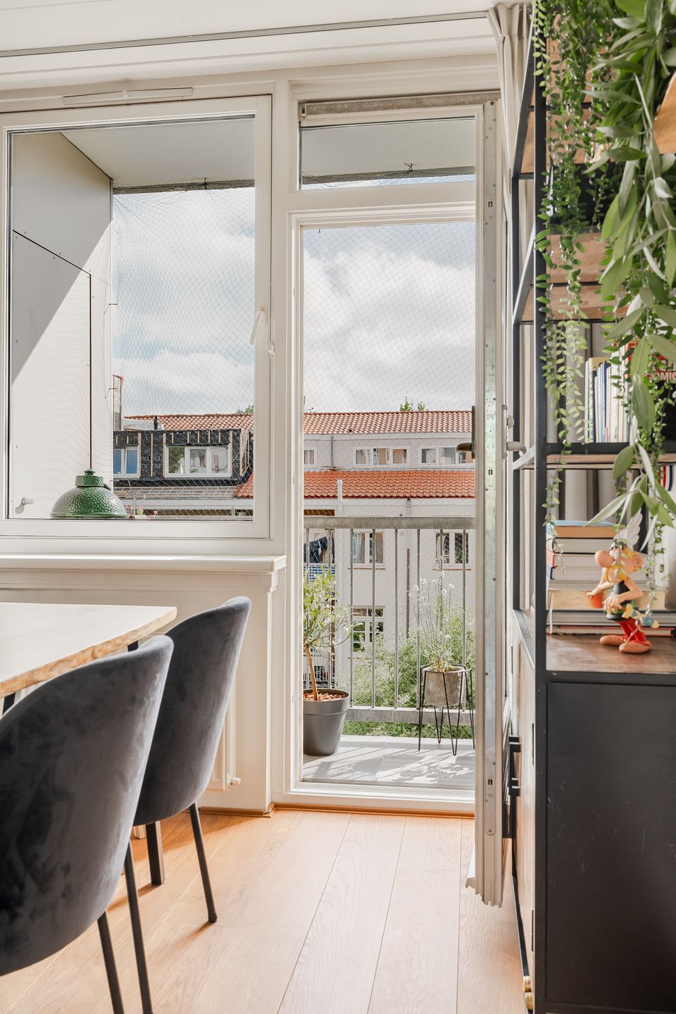 Foto 16 van Robert Scottstraat 20-2