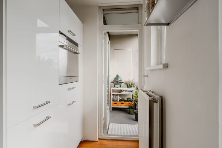 Photo 25 of Robert Scottstraat 20-2