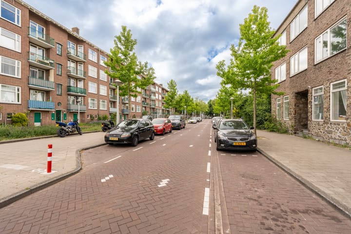 Photo 36 of Robert Scottstraat 20-2