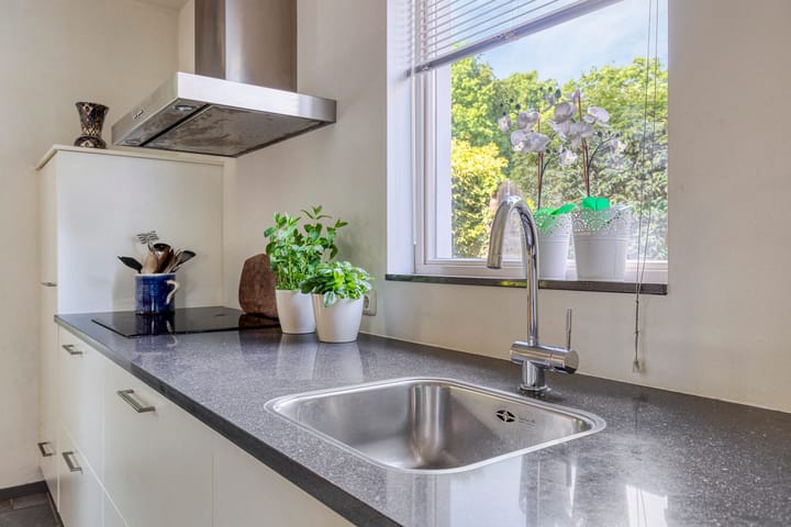 Photo 13 of Dekkerstraat 5