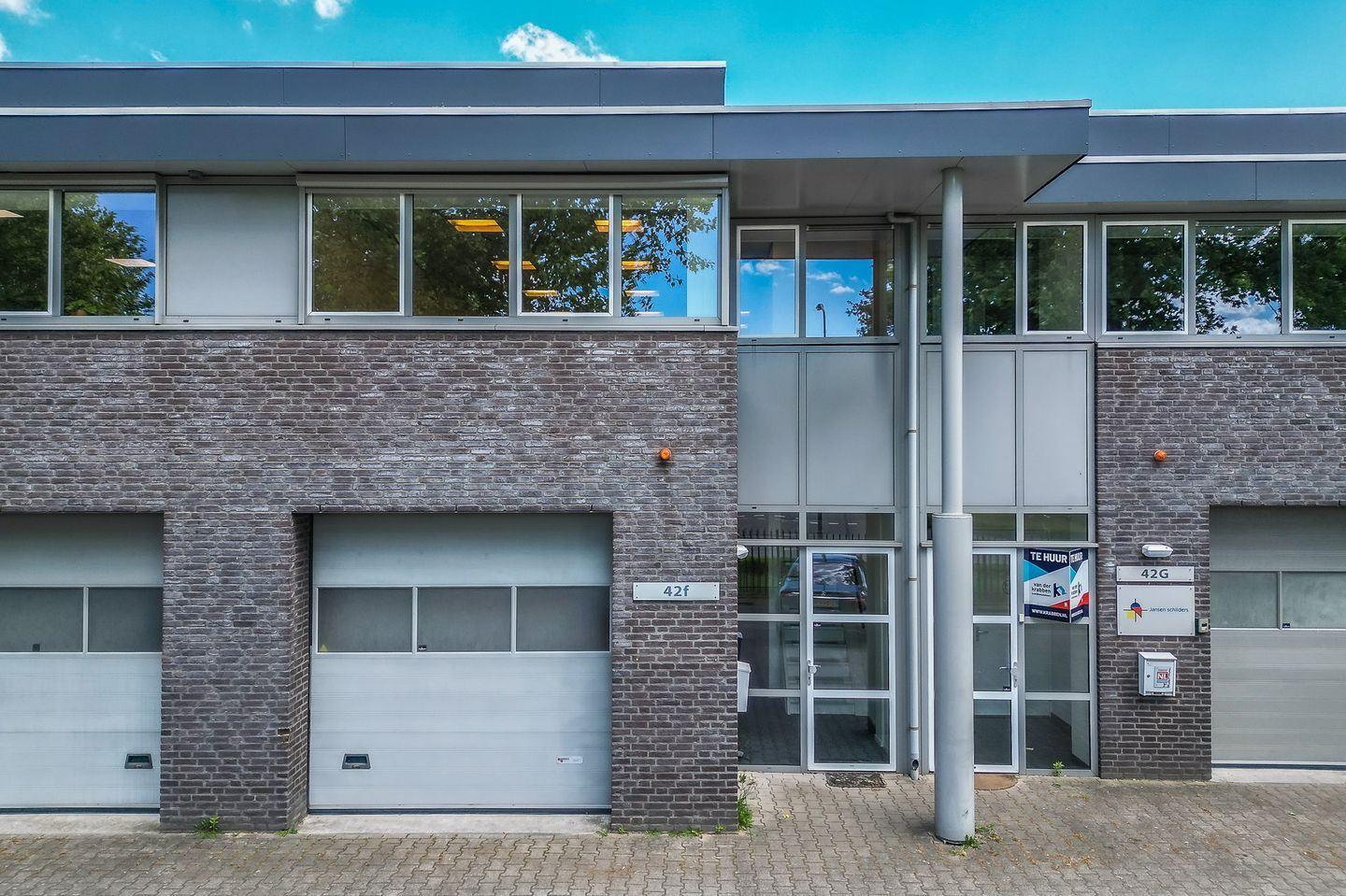 View photo 2 of Saksenweg 42-F