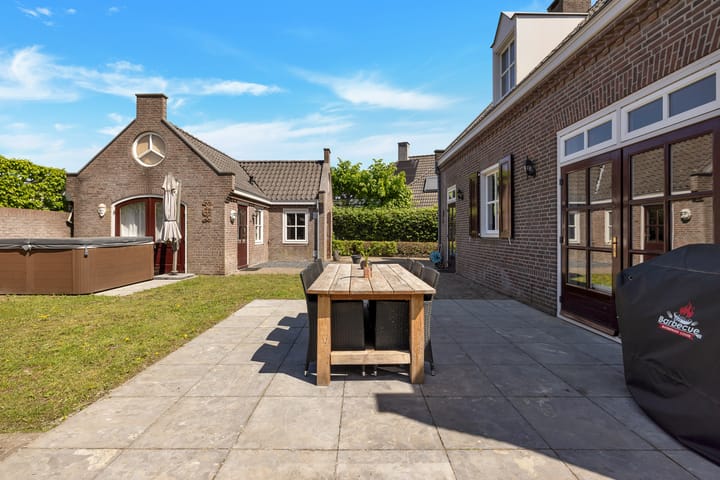 Photo 4 of A.P. de Bontstraat 43