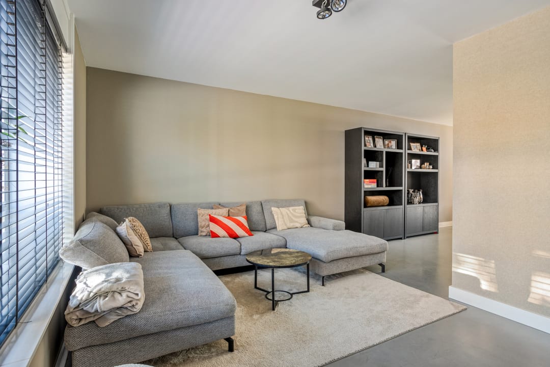 Foto 2 van Lavasteen 18