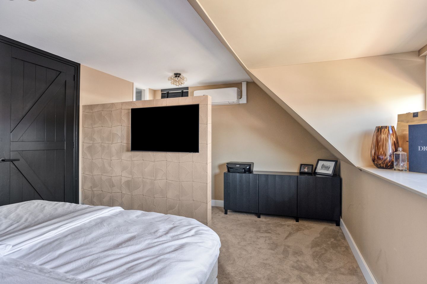 Foto 29 van Lavasteen 18